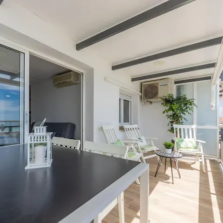 Rodas-5 By Interhome *